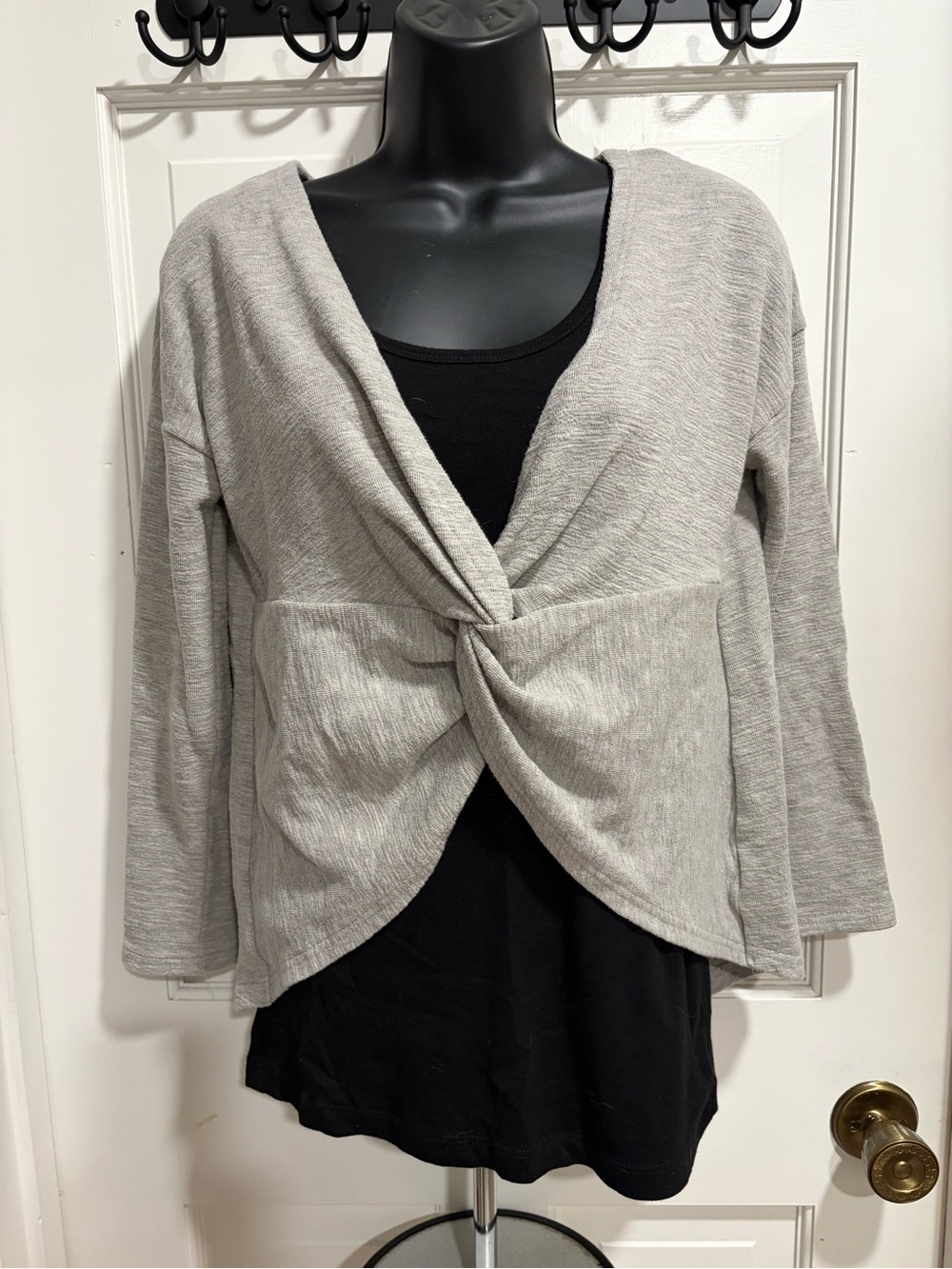 Women's Twist-Front Long Sleeve Top - Light Gray
